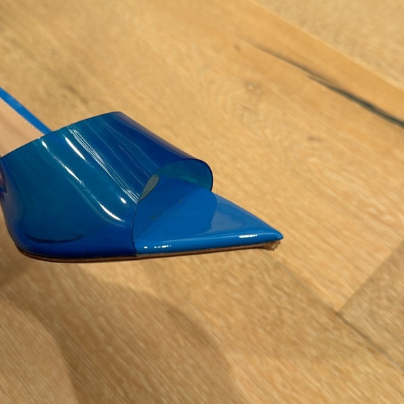 Gianvito Rossi Elle Mules - Picture 7 of 9